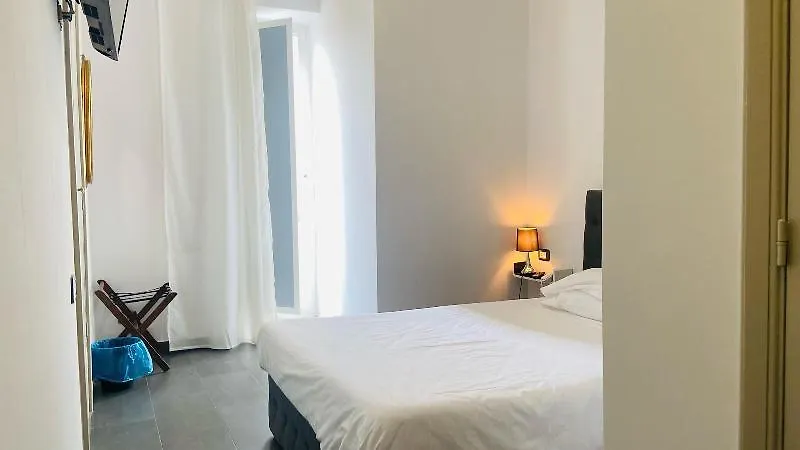 Jazz Hotel Neapel 3*,